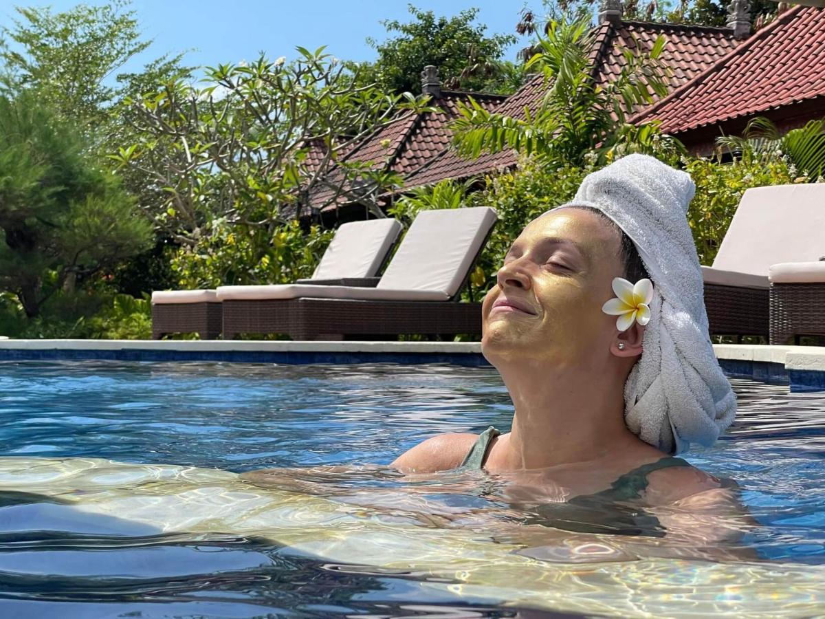 มามาเมีย ไอส์แลนด์ วิลลา Hotel นูซาเลมโบงัน ภายนอก รูปภาพ