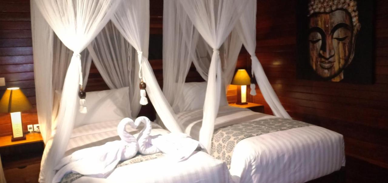 มามาเมีย ไอส์แลนด์ วิลลา Hotel นูซาเลมโบงัน ภายนอก รูปภาพ