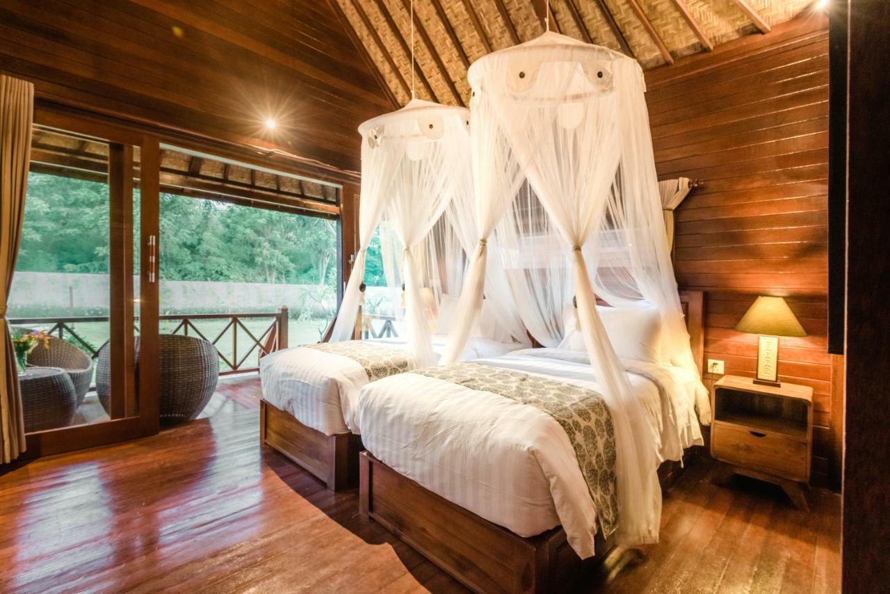 มามาเมีย ไอส์แลนด์ วิลลา Hotel นูซาเลมโบงัน ภายนอก รูปภาพ