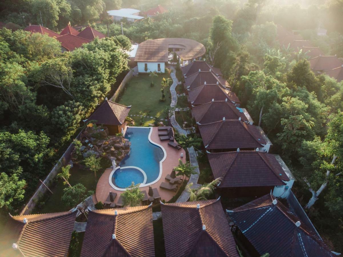 มามาเมีย ไอส์แลนด์ วิลลา Hotel นูซาเลมโบงัน ภายนอก รูปภาพ